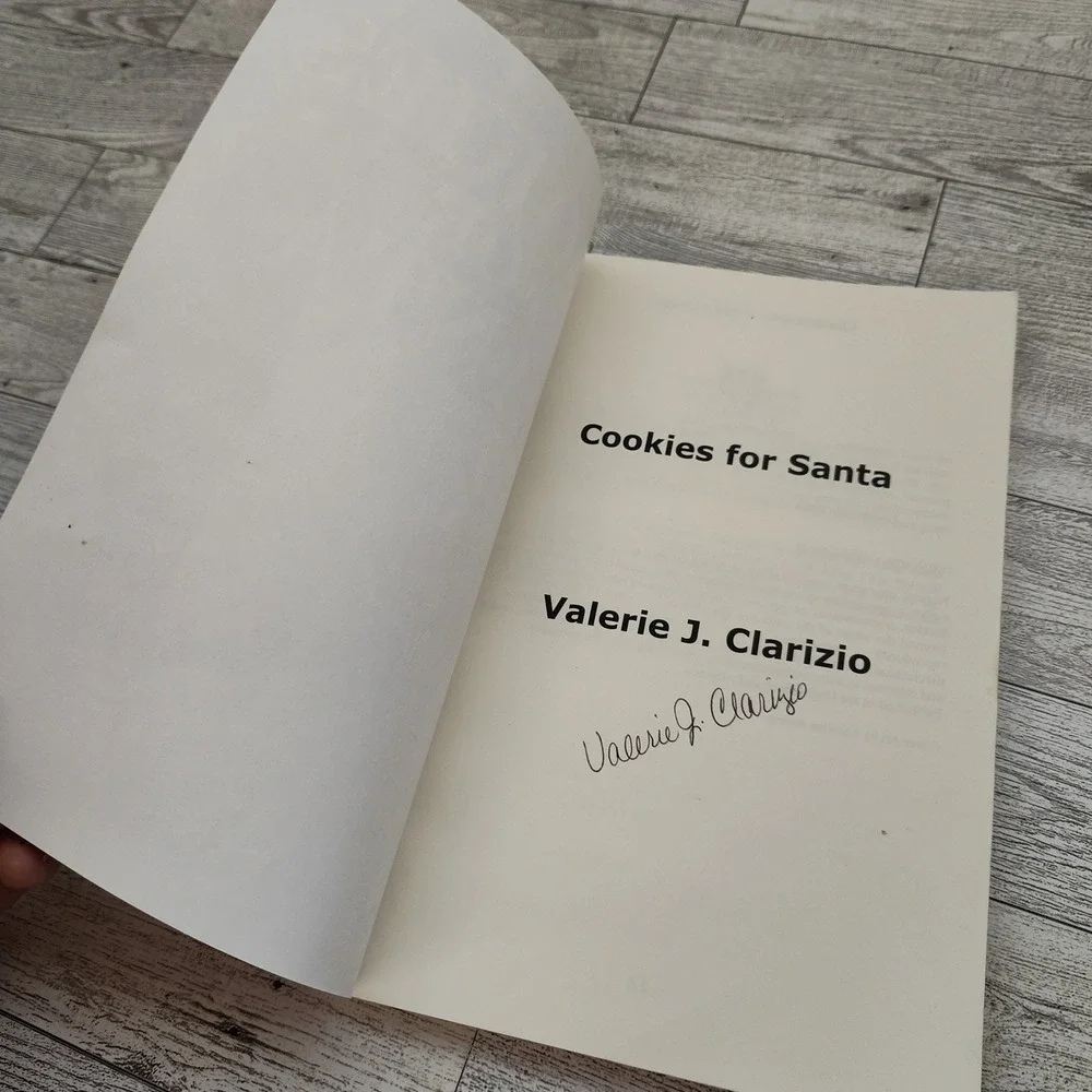 Cookies‎ for Santa by Valerie J Clarizio SIGNED Murder Mystery Romance Fiction